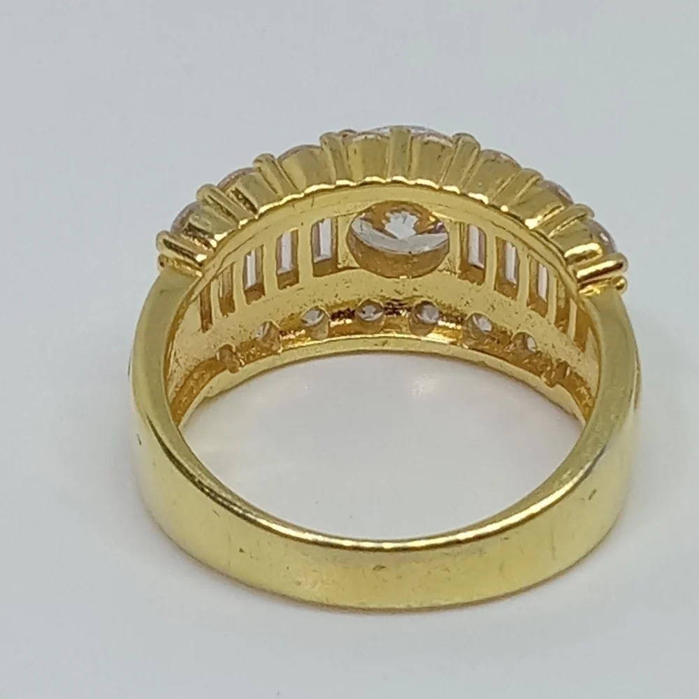 * 925 ring dazzling baguette cut cubic zirconia gold tone size 9